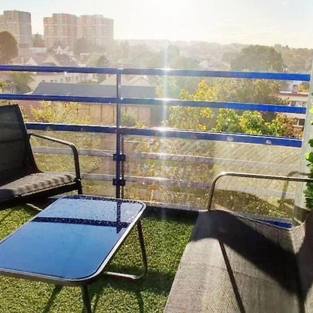 T4 Massy TGV - 80m2 avec Terrasse et bureau - proche coulée verte - idéal Pro ou Famille Extérieur photo